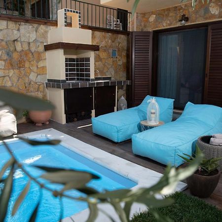 Dandy Villas Nea Roda - Melodic Waves - Private - Pool - Parking - Cellar 외부 사진