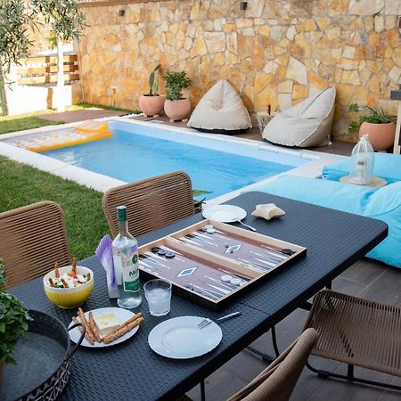 Dandy Villas Nea Roda - Melodic Waves - Private - Pool - Parking - Cellar 외부 사진
