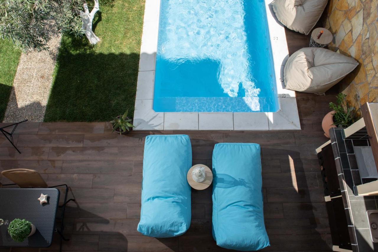 Dandy Villas Nea Roda - Melodic Waves - Private - Pool - Parking - Cellar 외부 사진